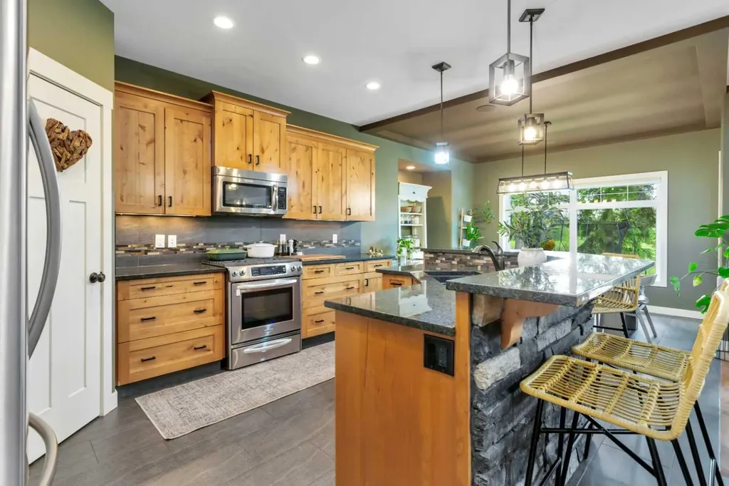 7201 61 Street Rocky Mountain House AB T4T 0A3