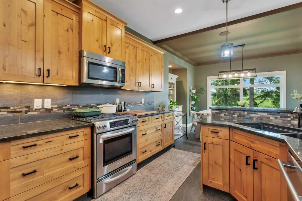 7201 61 Street Rocky Mountain House AB T4T 0A3