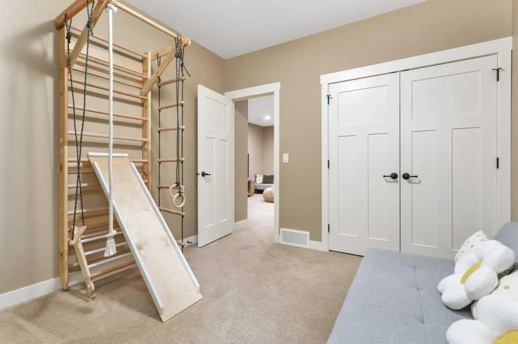 7201 61 Street Rocky Mountain House AB T4T 0A3