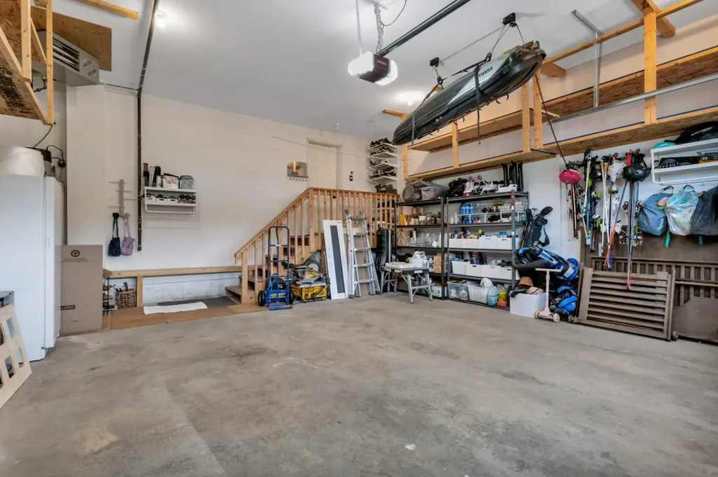 7201 61 Street Rocky Mountain House AB T4T 0A3