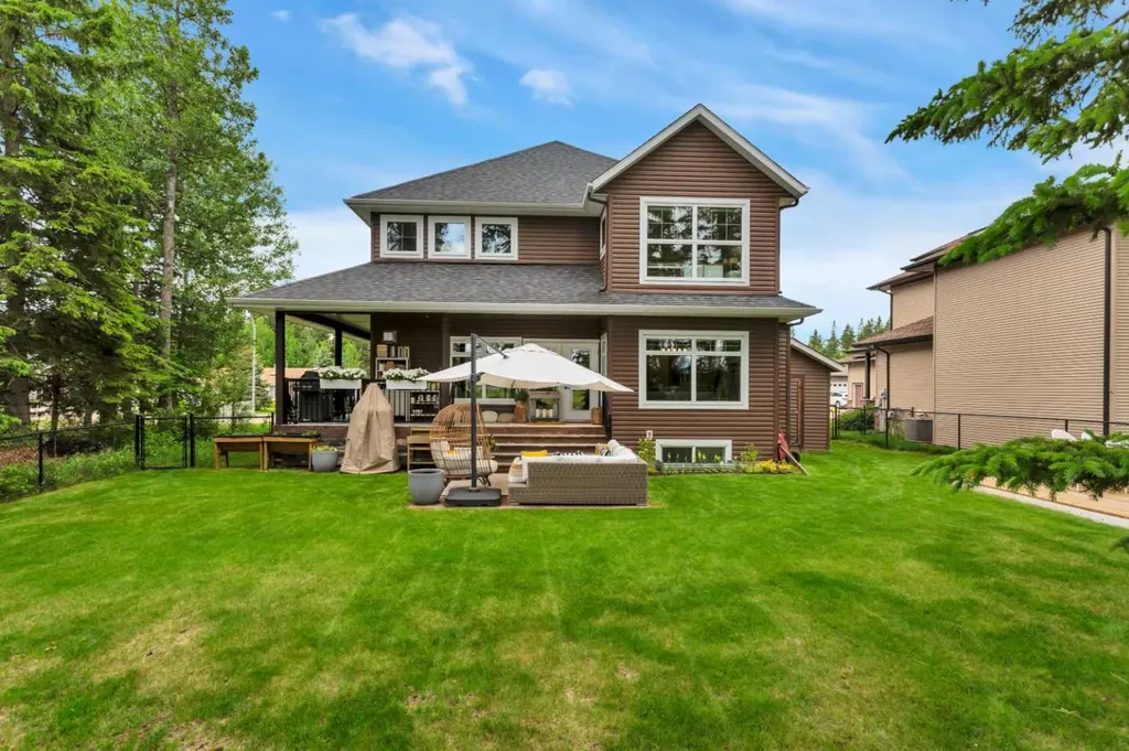 7201 61 Street Rocky Mountain House AB T4T 0A3