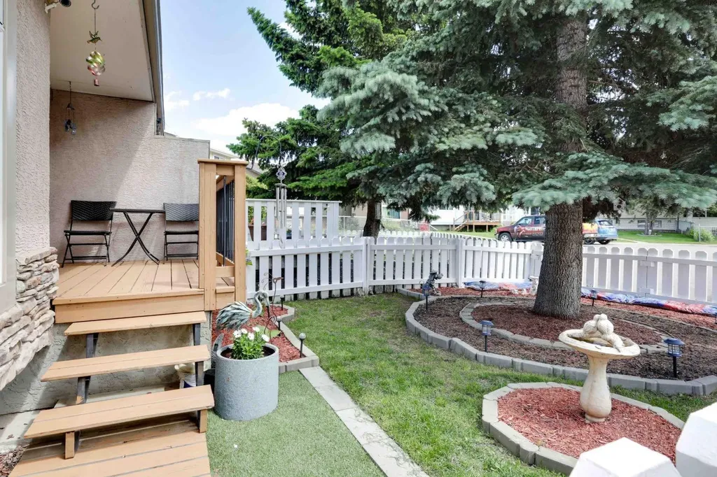 136 Abalone Place NE Calgary AB T2A 6N1