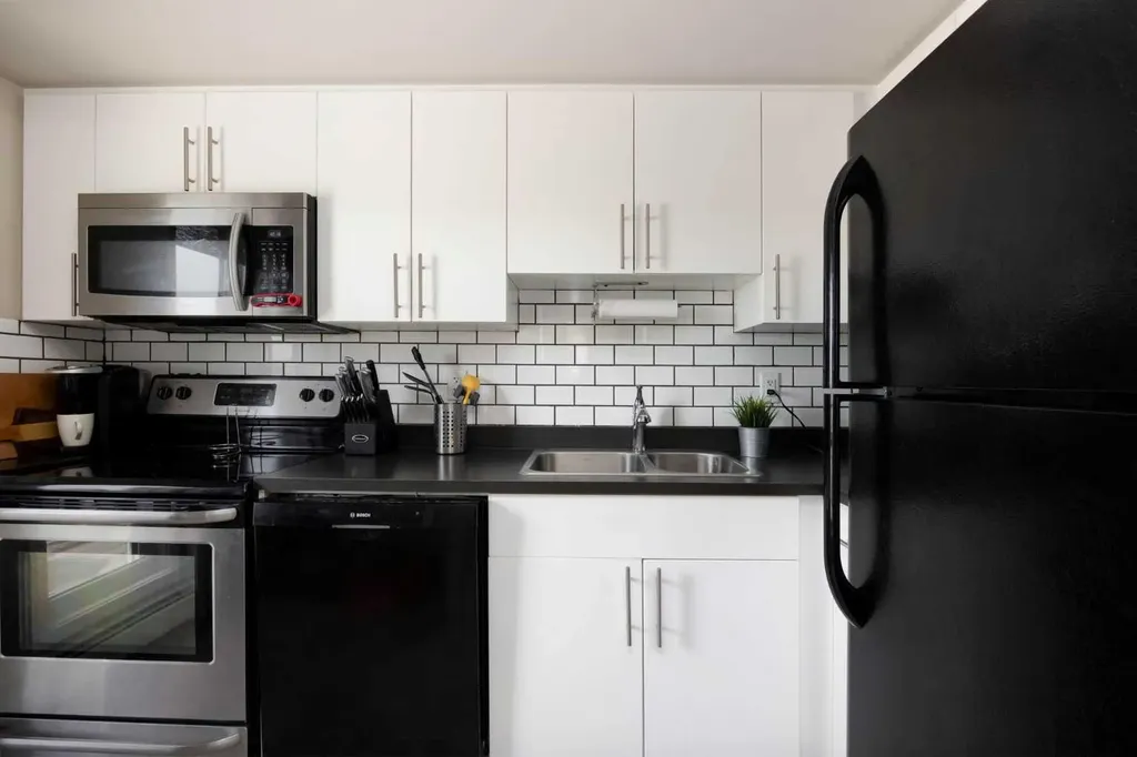201 Abasand Drive Fort Mcmurray AB T9J1L6