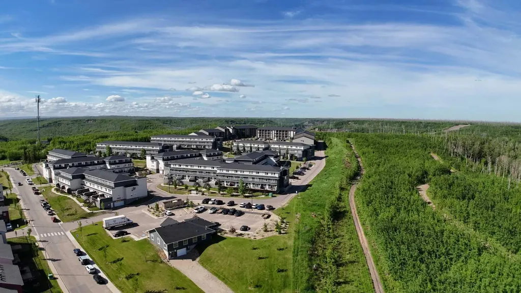 201 Abasand Drive Fort Mcmurray AB T9J1L6