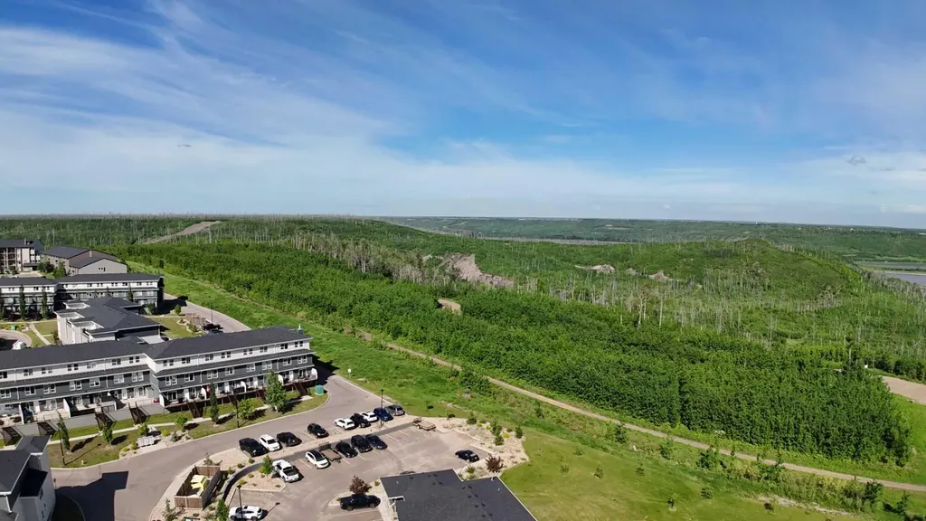 201 Abasand Drive Fort Mcmurray AB T9J1L6