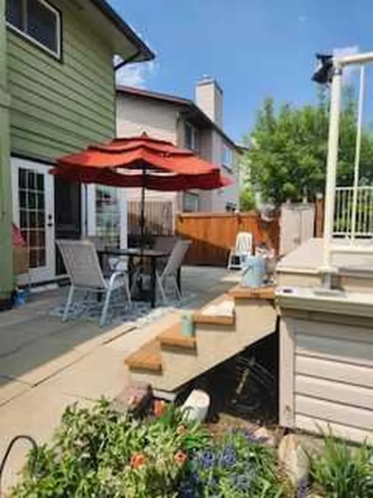 259 Shawmeadows Road SW Calgary AB T2Y 1B6