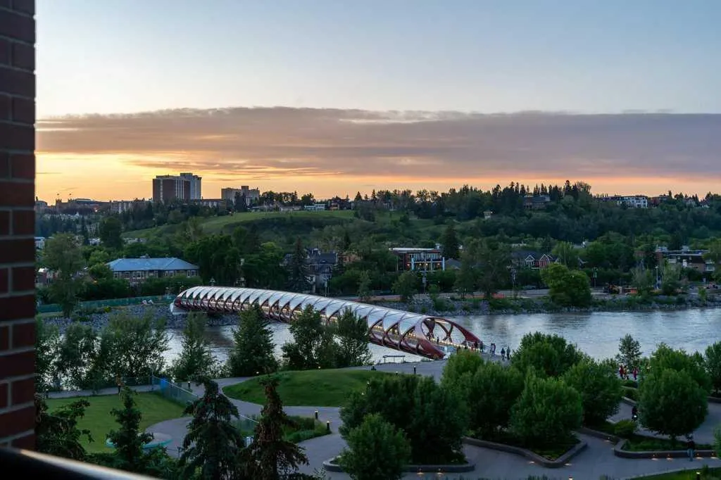 110 7 Street SW Calgary AB T2P 5M9