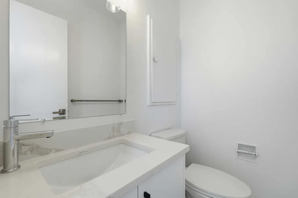 532 Rundleridge Drive NE Calgary AB t1y2k7