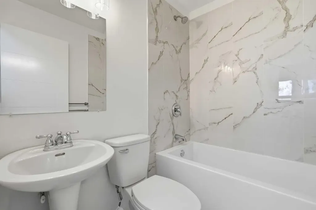 532 Rundleridge Drive NE Calgary AB t1y2k7