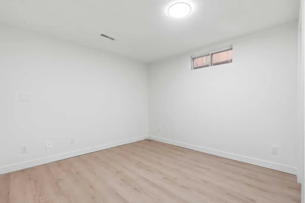 532 Rundleridge Drive NE Calgary AB t1y2k7