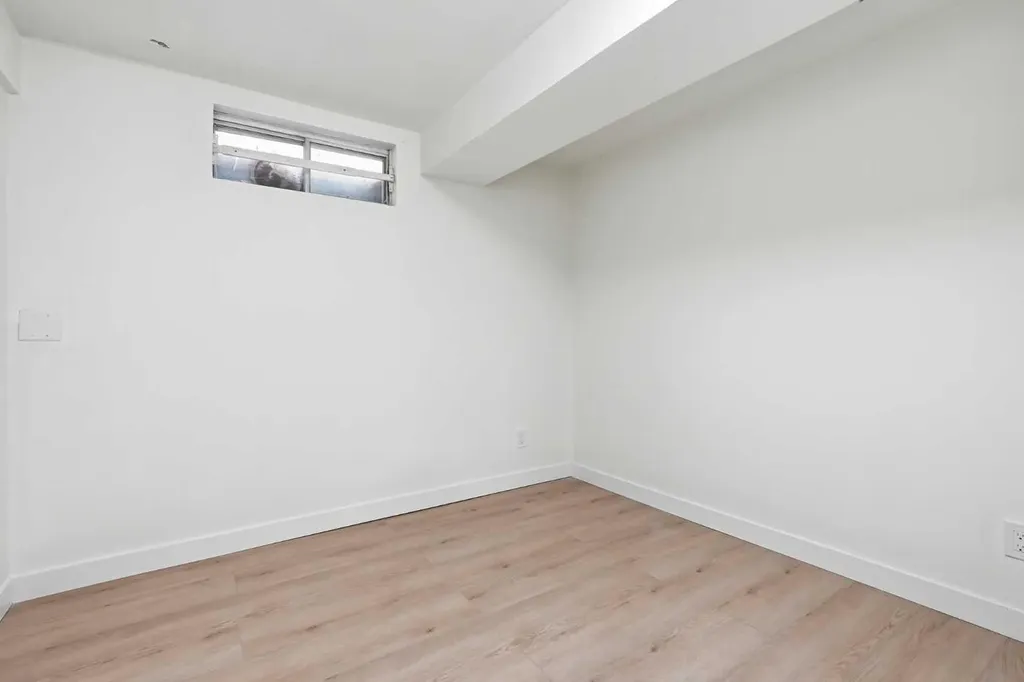 532 Rundleridge Drive NE Calgary AB t1y2k7