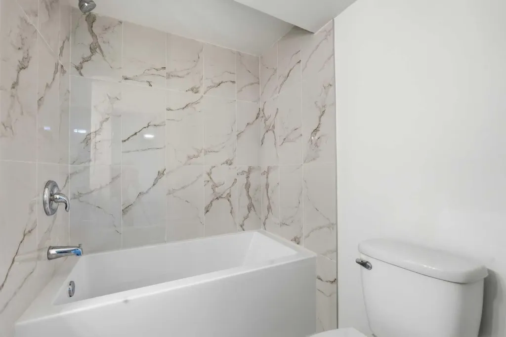 532 Rundleridge Drive NE Calgary AB t1y2k7