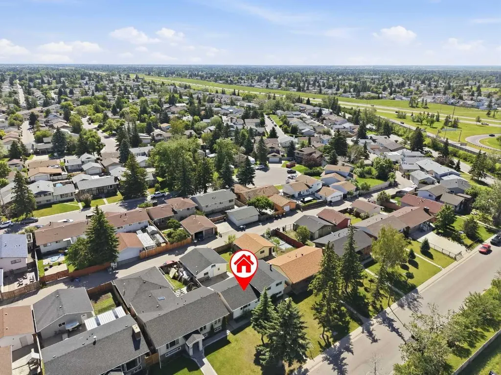 532 Rundleridge Drive NE Calgary AB t1y2k7