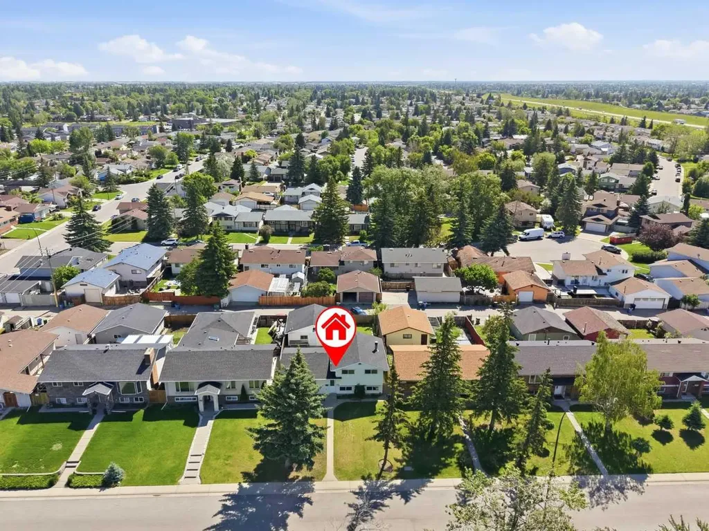532 Rundleridge Drive NE Calgary AB t1y2k7