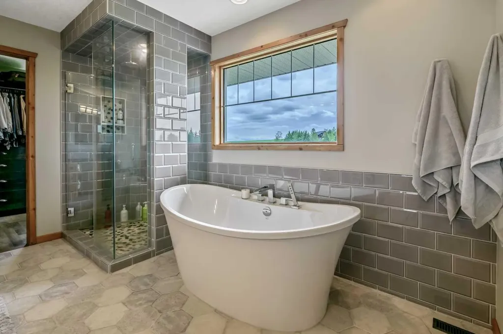 258104 48 Street W Rural Foothills County AB T1S 5V8