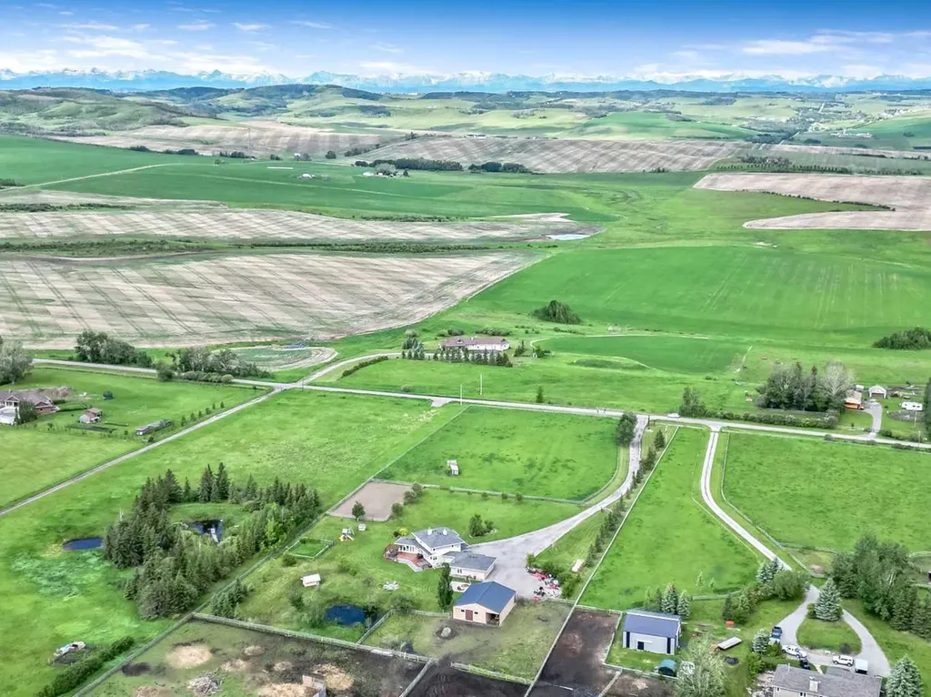 258104 48 Street W Rural Foothills County AB T1S 5V8