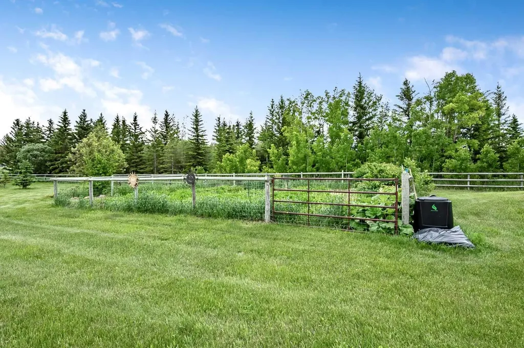 258104 48 Street W Rural Foothills County AB T1S 5V8