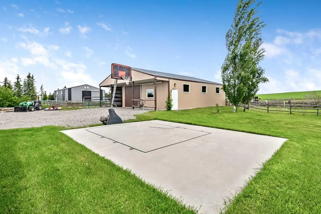 258104 48 Street W Rural Foothills County AB T1S 5V8