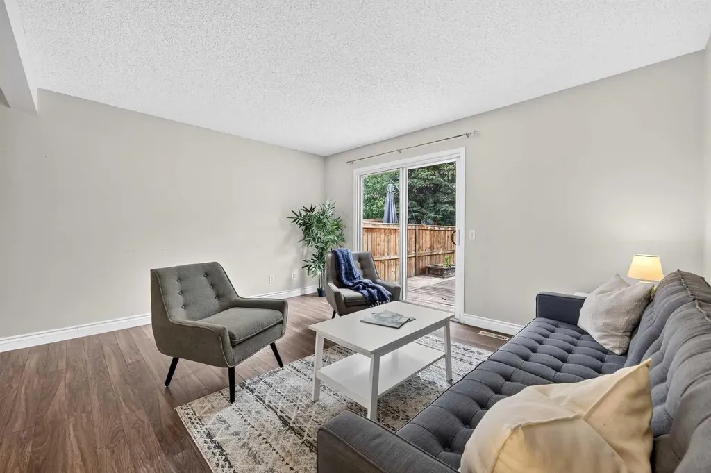 4810 40 Avenue SW Calgary AB T3E 1E5