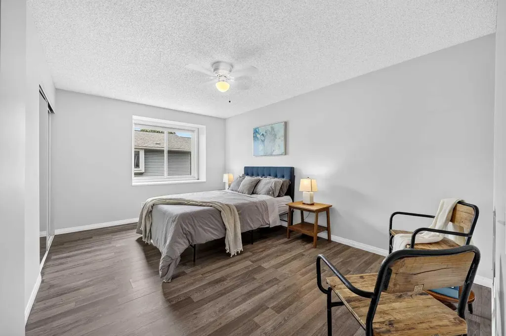4810 40 Avenue SW Calgary AB T3E 1E5