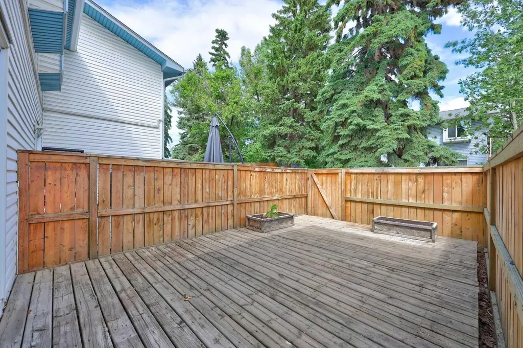 4810 40 Avenue SW Calgary AB T3E 1E5