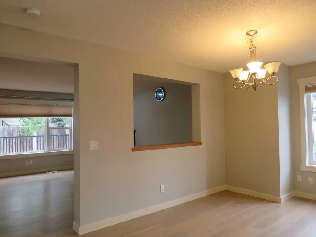35 Panamount View NW Calgary AB T3K 0A6