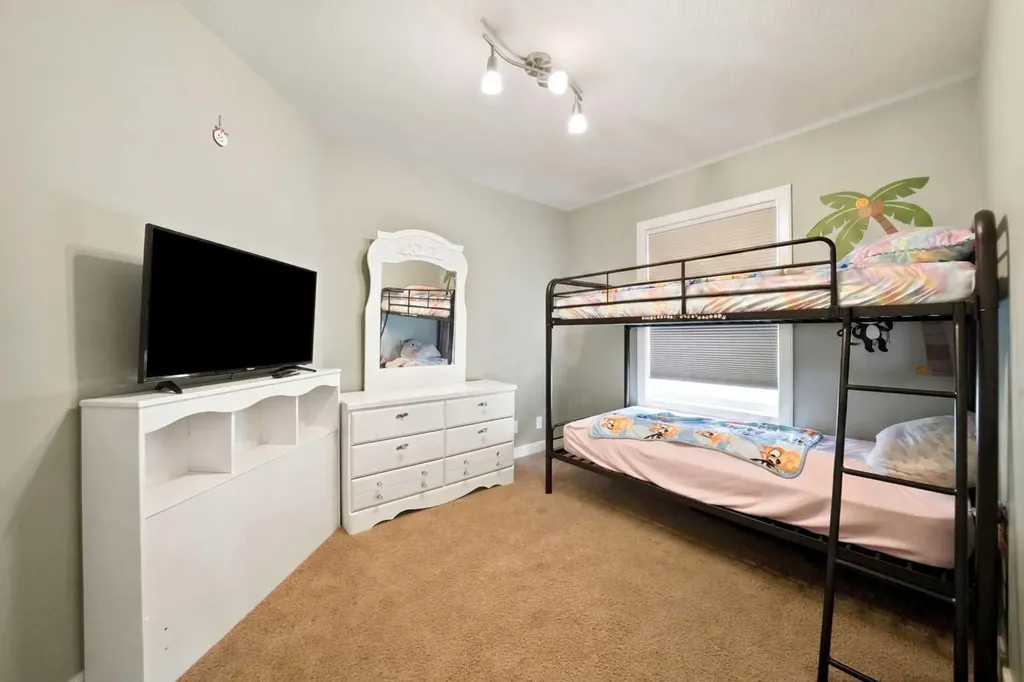 364 Kingston Drive Red Deer AB T4P 0H2
