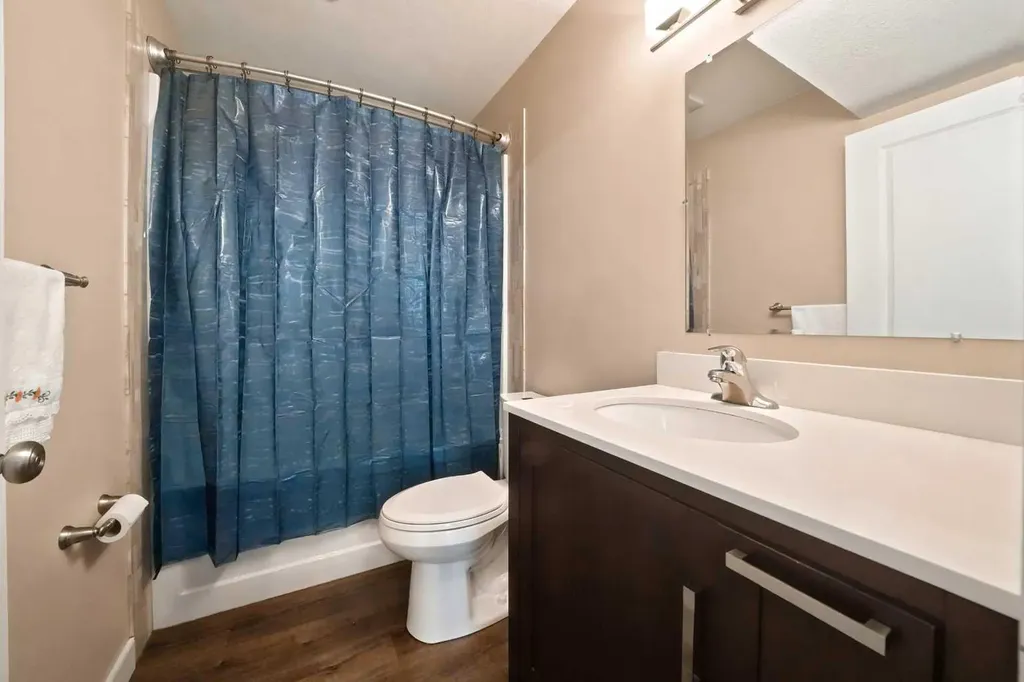364 Kingston Drive Red Deer AB T4P 0H2