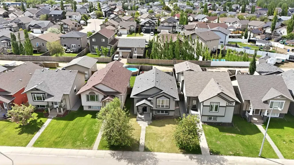 364 Kingston Drive Red Deer AB T4P 0H2