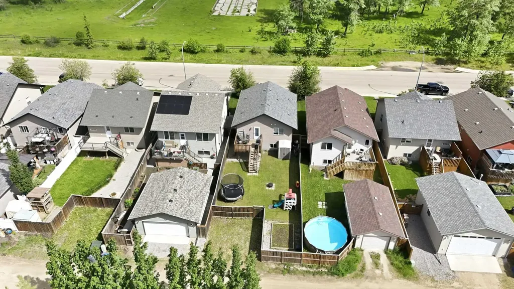 364 Kingston Drive Red Deer AB T4P 0H2