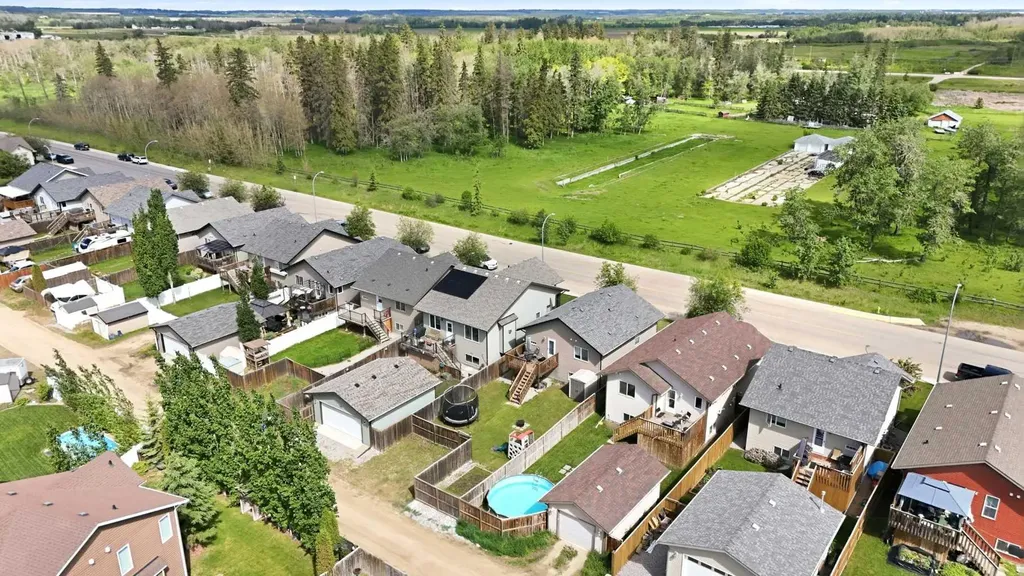 364 Kingston Drive Red Deer AB T4P 0H2