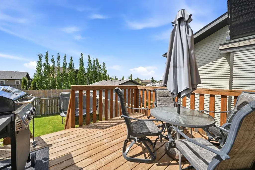 364 Kingston Drive Red Deer AB T4P 0H2