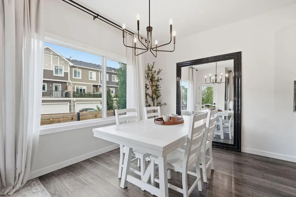 48 Sundown Way Cochrane AB T4C 2M4