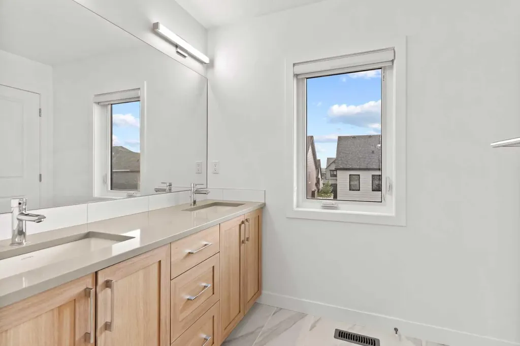 40 Willow Green SW Airdrie AB T4B 5M3