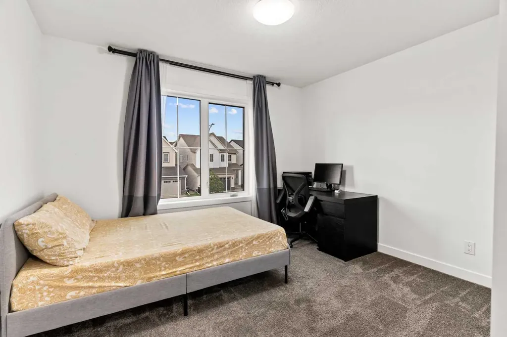 40 Willow Green SW Airdrie AB T4B 5M3