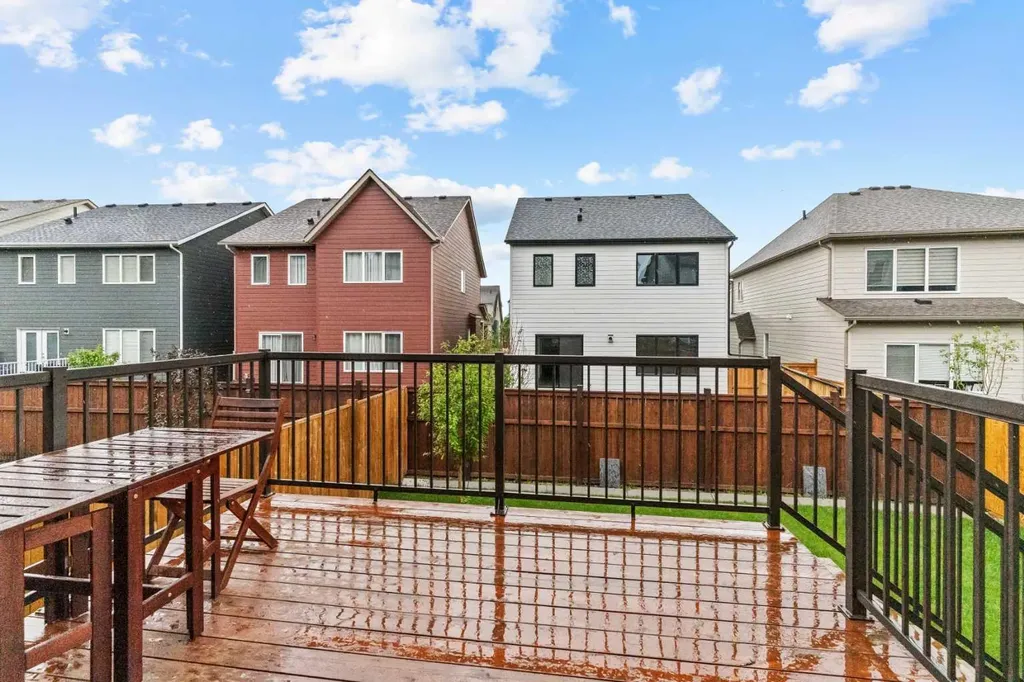40 Willow Green SW Airdrie AB T4B 5M3