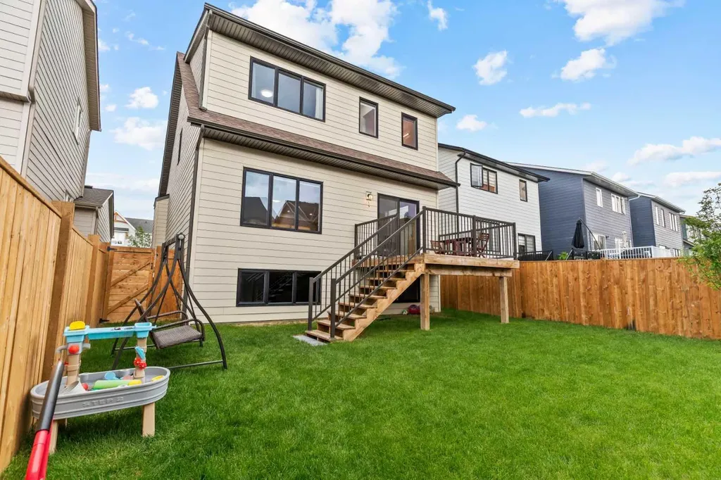 40 Willow Green SW Airdrie AB T4B 5M3