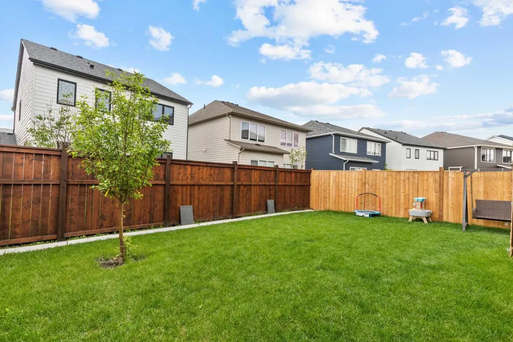 40 Willow Green SW Airdrie AB T4B 5M3