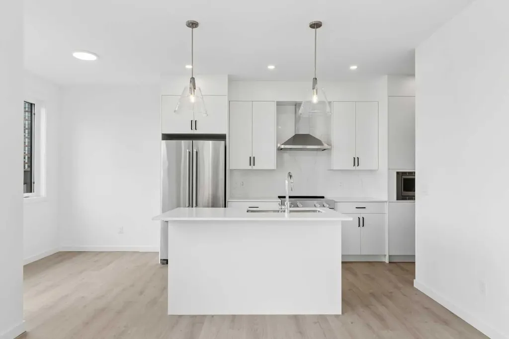 1453 Na'a Drive SW Calgary AB T3H 6H7