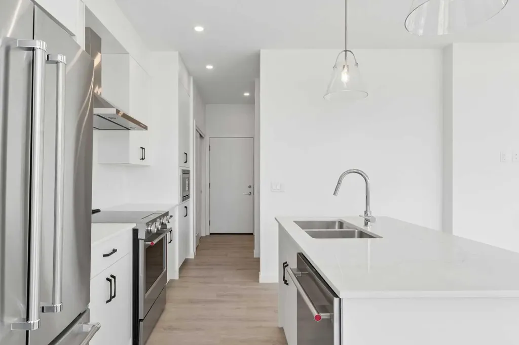 1453 Na'a Drive SW Calgary AB T3H 6H7
