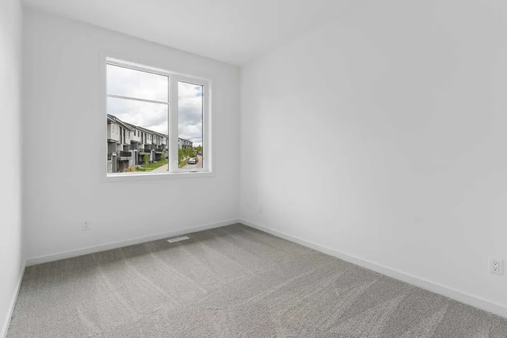 1453 Na'a Drive SW Calgary AB T3H 6H7