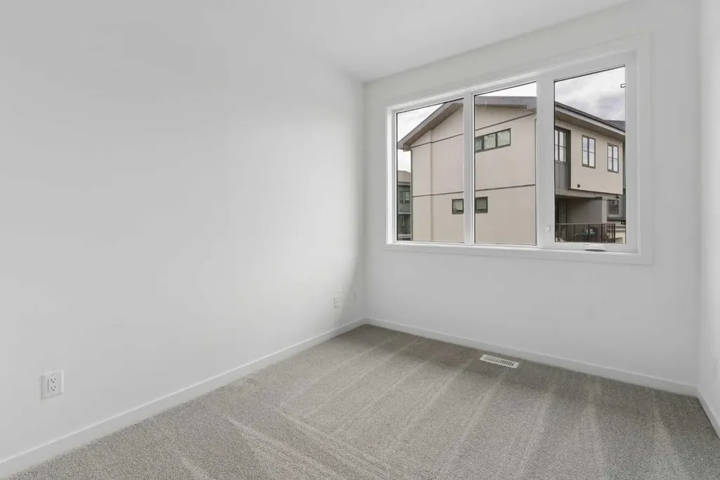 1453 Na'a Drive SW Calgary AB T3H 6H7
