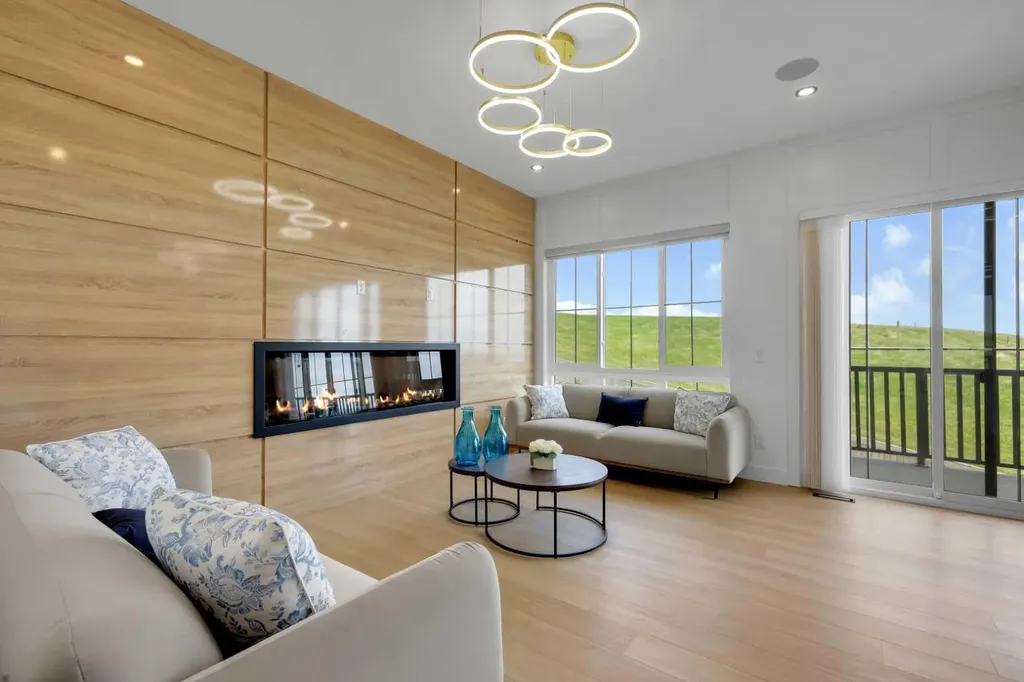 230 Royal Birch View NW Calgary AB T3G 5J8