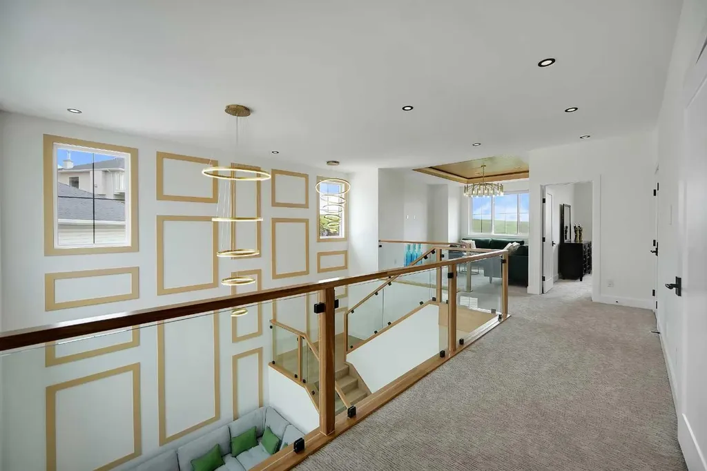 230 Royal Birch View NW Calgary AB T3G 5J8