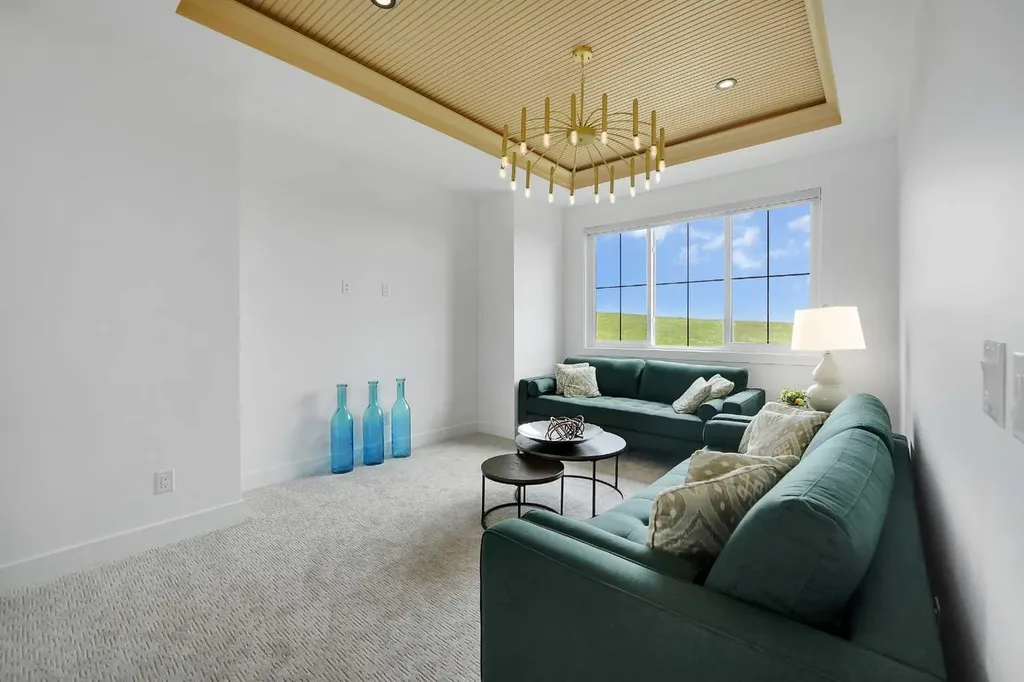 230 Royal Birch View NW Calgary AB T3G 5J8