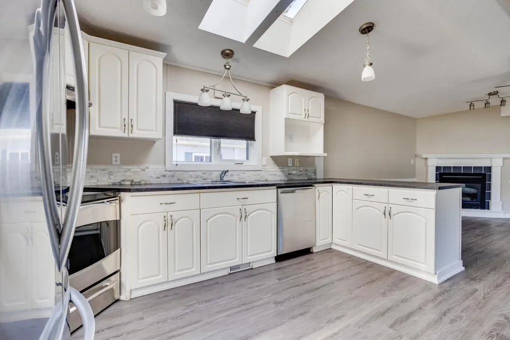 132 Gregoire Crescent Fort Mcmurray AB T9H 2L2