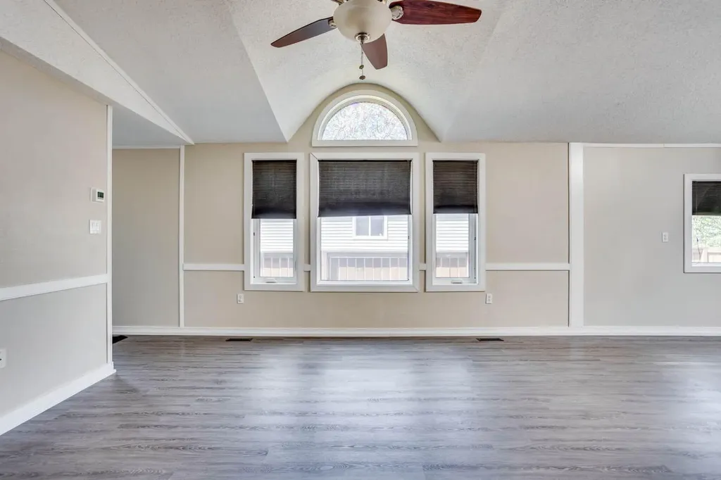 132 Gregoire Crescent Fort Mcmurray AB T9H 2L2