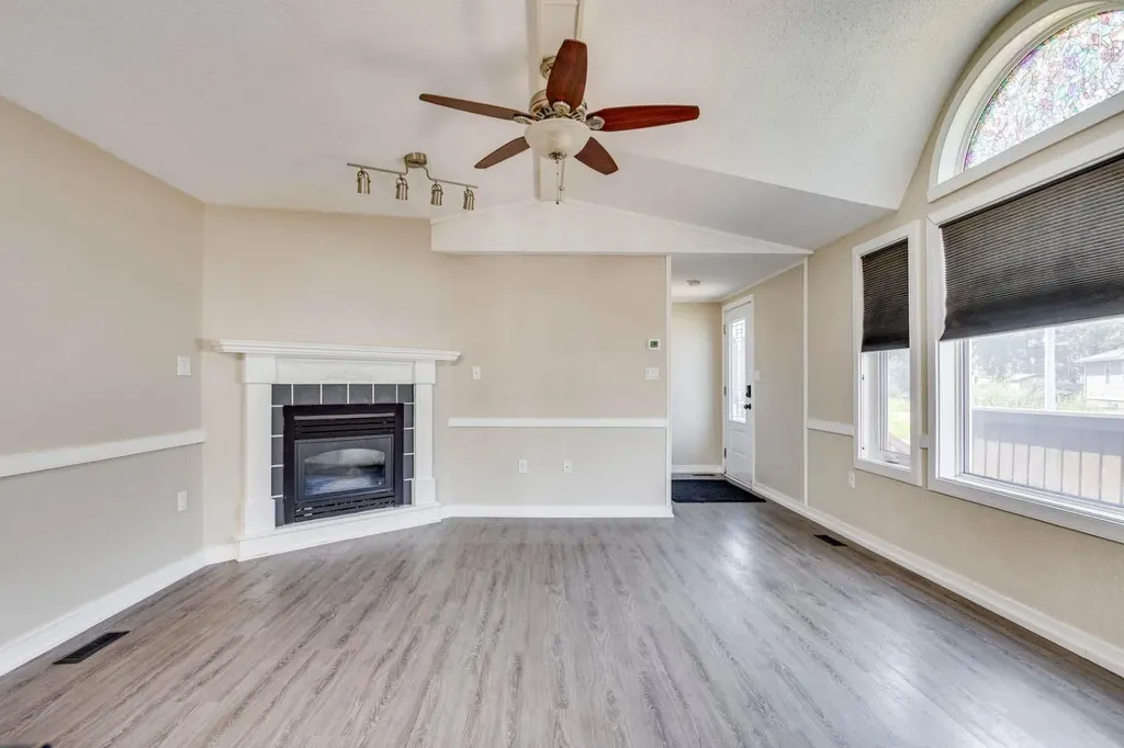 132 Gregoire Crescent Fort Mcmurray AB T9H 2L2