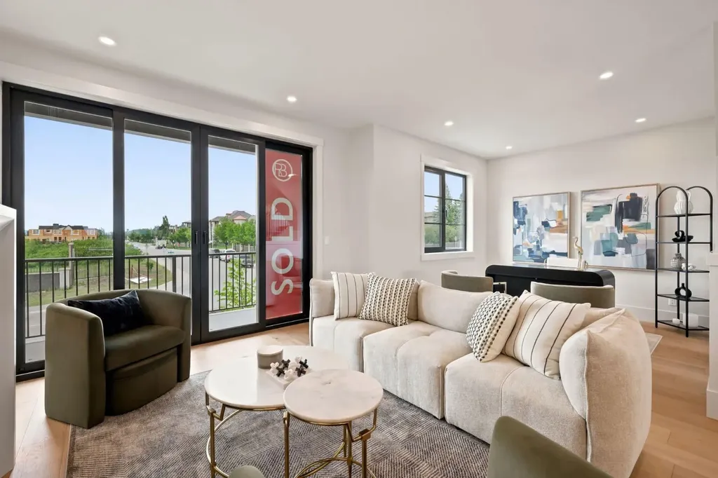 1700 73 Street SW Calgary AB T3H0J6