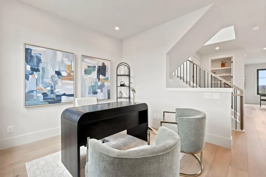 1700 73 Street SW Calgary AB T3H0J6